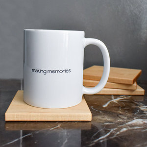 Posavasos de nogal de madera con mango de alta calidad, forma Simple y cuadrada para uso en la mesa del hogar y la cocina para evitar manchas y arañazos - Product Image 2