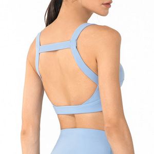 Sujetador deportivo sin costuras para mujer 2025 Sujetador de realce para gimnasio y Yoga con diseño transpirable acolchado Hecho en Pakistán - Product Image 6