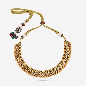 Magnifique collier de fleurs vintage pour les occasions de mariage - Product Image 4