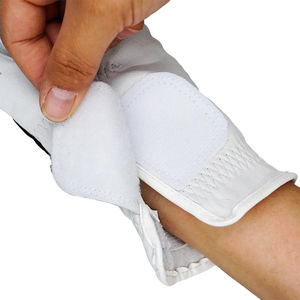 Gants de golf en cuir de qualité supérieure pour hommes Logo personnalisé en tissu respirant pour le sport Gants de golf personnalisés - Product Image 5