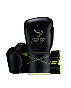 Gants de boxe Fly pour entraînement, neufs, OEM, en vente. Gants de boxe confortables, professionnels, personnalisés, noirs, CP-BG-55. - Product Image 1