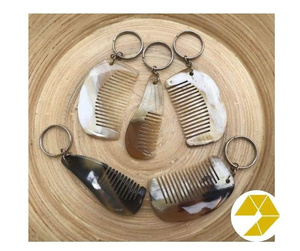 Porte-clés en corne fait main en forme de carpe, corne du Vietnam, idée cadeau artisanale pour la décoration ou accessoire personnel - Product Image 4