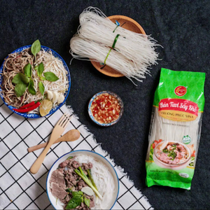 Usine OEM/ODM de vermicelles de riz, aliments secs, emballage frais en sachet, nouilles de riz séchées de haute qualité, 400 g, 85 % de riz, 15 % d'eau propre, Vietnam - Product Image 1