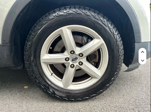 Ford Explorer XLT 4WD Usado Recientemente, Volante a la Izquierda, 2017, 1-25000 Millas, Listo para Enviar - Product Image 2