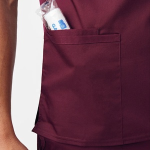 Uniforme de manga corta con cuello en V y pantalones elásticos listo para enviar para hombre, ropa médica personalizada para proveedor mayorista - Product Image 6