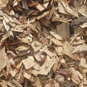 Virutas de madera de roble baratas en venta a bajo precio, suministro al por mayor - Product Image 1