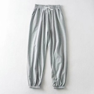 Pantalones de chándal informales con cintura elástica para mujer, pantalones de chándal acampanados apilados, pantalones deportivos de alta calidad para mujer - Product Image 2