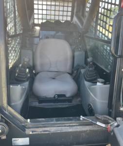 Prix abordable Top Brand Skid Steer assez utilisé ASV RT120F avec seau coupleur à deux vitesses à haut débit attache rapide expédition rapide - Product Image 5