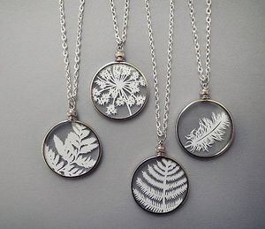 2024สินค้ามาใหม่สร้อยคอแบบใสแนวสตรีทบอยสร้อยแบบไม่สิ้นสุดสไตล์ฮิปฮอปพังค์สำหรับผู้ชายเครื่องประดับที่ทำจากเรซิ่น - Product Image 2