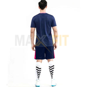 Uniforme de fútbol para hombres, uniforme cómodo y transpirable, hecho en paquistaní, de alta calidad, por MAXFIT - Product Image 3