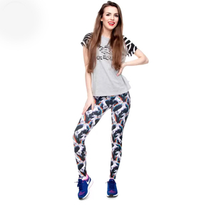 Mallas deportivas clásicas alineadas con logotipo personalizado para mujer, mallas deportivas sin costuras con logotipo en la cintura, mallas deportivas roscadas - Product Image 3