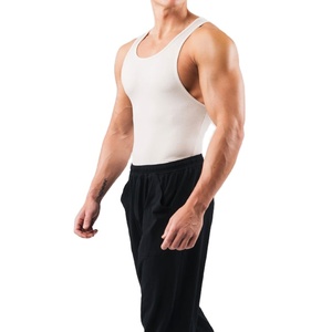 เสื้อกล้ามออกกำลังกายผู้ชายแบบสั่งตัดเย็บพิเศษ ดีไซน์เว้าข้าง สีพื้น ผ้าริบ ไร้แขน เหมาะสำหรับฟิตเนสและออกกำลังกาย - Product Image 4