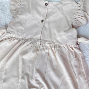 Vestido de lino suave bordado a mano para niñas, estilo informal para el primer cumpleaños de niños pequeños, OEM hecho en Vietnam - Product Image 5