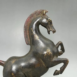 Esculturas de estatuilla de caballo de estilo artístico moderno de calidad superior hermosa mesa decorativa artesanal de Metal a un precio asequible - Product Image 1