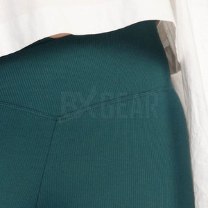 Mallas deportivas de alta calidad para mujer diseñadas para una mayor comodidad, flexibilidad y sesiones diarias de entrenamiento - Product Image 5