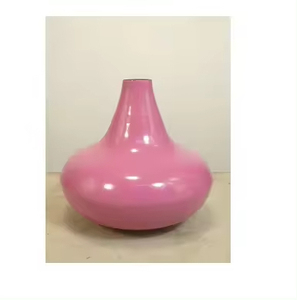 Accesorios decorativos para vajilla, florero a la venta, florero de hierro de moda superior con acabado en polvo rosa para eventos en casa - Product Image 1