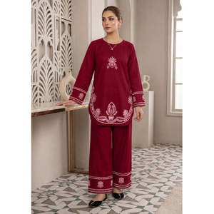 Conjuntos de Traje para Mujer ORINGA SERIES EMB, Conjunto Elegante de 2 Piezas para el Trabajo y Ocasiones Especiales con un Diseño Elegante y Ajuste Cómodo - Product Image 3