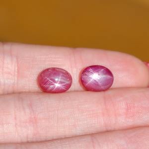Hermosa piedra preciosa suelta de rubí estrella | Oval 11,7x9,3mm | Personalizable Piedra natal de Julio | Piedra preciosa única | Vendido individualmente - Product Image 2