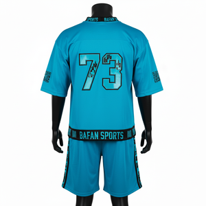Ensemble short et maillot de football pour homme, respirant, en polyester mesh, bleu turquoise et noir, avec panneau graphique, logo personnalisé par sublimation. - Product Image 3