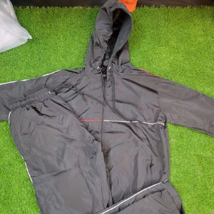 Conjunto de chándal de algodón personalizado de alta calidad unisex con logotipo personalizado y conjunto de joggers de diseño único - Product Image 1