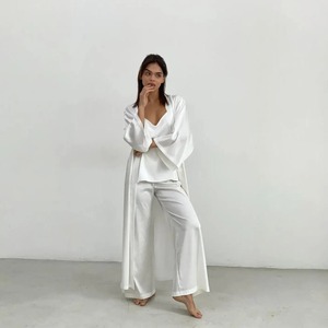 ชุดนอนผ้าไหม100% ของผู้หญิง3ชิ้นชุดนอนผ้านุ่มระบายอากาศได้ดีสำหรับผู้ใหญ่ - Product Image 4