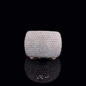 Bague de style dôme sertie de pierres, finition argentée, brillante, tendance hip-hop, bijoux de mode - Product Image 1