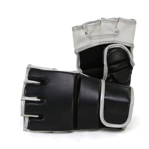 Gants de boxe MMA en cuir légers de haute qualité, écologiques, à séchage rapide, style luxueux, compatibles écran tactile, détection des aiguilles, personnalisables - Product Image 4