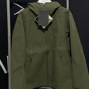 Traje de lluvia de poliéster ligero de alta calidad Chaqueta a prueba de viento e impermeable para hombres y mujeres para viajes de senderismo para adultos - Product Image 3