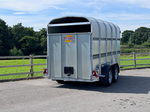12' X 5'8 Livestock Horse <b>Trailer</b> for use with 4WD and larger vehicles - Product Image 4