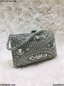 Sacs à main de soirée pour femmes, sacs à main en métal de créateur faits à la main, élégants sacs à main en fer pour femmes, sacs à main pour fêtes, sacs à main en coquillage faits à la main - Product Image 3