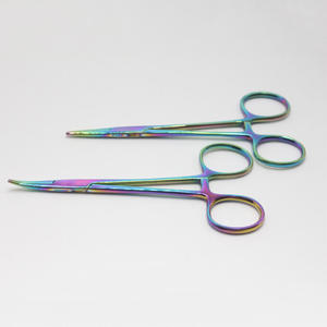 Pinzas Hemostáticas Reutilizables de Acero Inoxidable Alemán, Acabado Plateado Espejo, Certificación ISO 9001, Uso Quirúrgico Hospitalario - Product Image 4