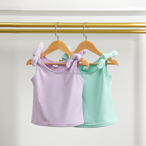 Ensemble décontracté <span class=keywords><strong>2</strong></span> pièces en tissu éponge pour enfant : Haut sans manches à nœud sur les épaules et short festonné, doux et chaud, personnalisable OEM - Product Image 2