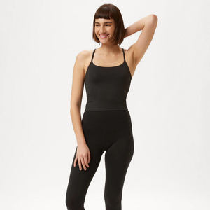 Sujetador Deportivo de Yoga para Mujer, con Logotipo Personalizado al por Mayor, de Nailon en la Parte Delantera, con Tirantes Ajustables, Transpirable, Ropa Deportiva, Hecho en Pakistán - Product Image 4