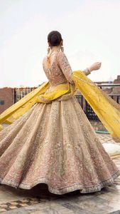 NEW STUNNING BRIDAL <b>BLOUSE</b>, LEHENGA & CONTRAST DUPATTA DRESS WITH BEAUTIFUL DABKA ZARI EMBROIDERY WORK for WEDDING = 2024 - Product Image 4