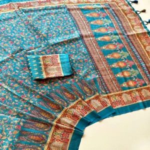Sari VASTRA COTTAGE de Seda Dola Pura, Suave, con Jacquard y Tejido Zari en Toda la Superficie, Estampado Digital Estilo Pashmina con Borlas - Product Image 4