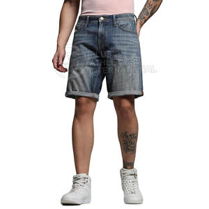 Short en jean urbain pour hommes avec ourlet roulé et style classique à cinq poches pour un usage quotidien Short en jean élégant pour hommes - Product Image 3