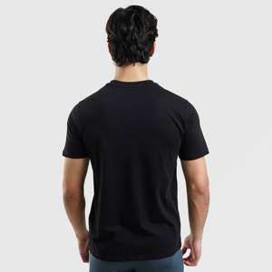 เสื้อยืดคอตตอน 100% รุ่น Front Signature สีดำ ผ้าเจอร์ซีย์ 280 กรัม พร้อมโลโก้ปัก ลายสกรีน และเสื้อยืดพิมพ์ลายซิลค์สกรีน - Product Image 2