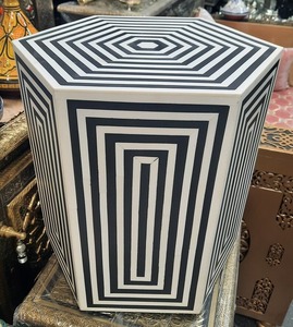 เก้าอี้คอนโซลทรงกลมลายโบราณแบบหรูหราเป็นมิตรกับสิ่งแวดล้อม ตกแต่งด้วยกระดูกแท้ งานแฮนด์เมด เฟอร์นิเจอร์สำหรับบ้านและสำนักงาน - Product Image 3