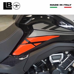 Adesivi Protettivi Laterali per Serbatoio 3D su Misura, Compatibili con Morbidelli T1002VX 2025 - Product Image 4