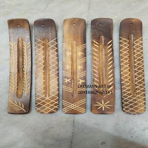 Brûleurs/Supports de bâtons d'encens sculptés à la main en bois de manguier Fournisseur en gros de l'Inde - Product Image 1