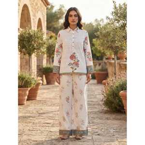 Ensemble long 2 pièces en velours côtelé blanc uni brodé pour femme, respirant, manches trois-quarts, idéal pour l'été - Product Image 1