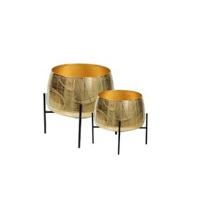 Jardinière décorative de luxe en métal avec conception en fil métallique thème unique disponible jardinière décorative pour sol en métal jardinière de différentes tailles - Product Image 4