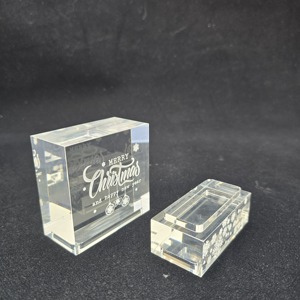 Prix de badminton sur le thème militaire: célébrez vos réalisations avec des trophées acryliques personnalisés pour les compétitions de badminton de l'armée - Product Image 2