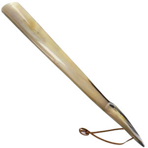 Cuerno de zapatos para invitados, soporte de cuero sostenible, cucharilla, calzador de madera y cuero de tradnary, regalos de boda - Product Image 3