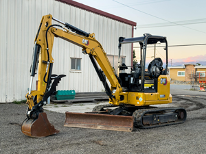 Vente en gros d'excavatrices d'occasion originales du Japon, Mini Cat 303.5E 303ECR 303CR 3 tonnes, petites excavatrices CAT 303 304 d'occasion à vendre - Product Image 1
