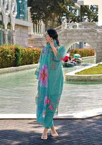 Nuevo Catálogo de Kurtis para Mujer, Diseño Elegante y Trabajo Artesanal con Accesorios y Algodón Puro, Venta al por Mayor - Product Image 5