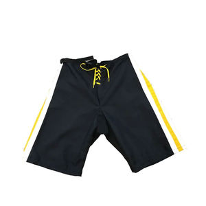 Shorts de hockey sur glace unisexes légers et respirants, brodés, fabriqués au Pakistan, couleur personnalisée, logo, impression par transfert par sublimation - Product Image 2