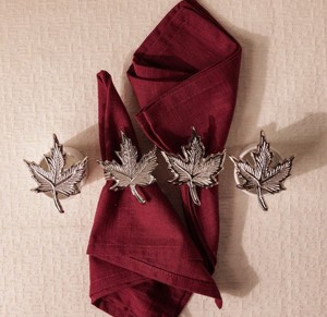 Lot de 4 ronds de serviette modernes en métal doré décorations en gros pour porte-serviettes de table pour fête et mariage - Product Image 1