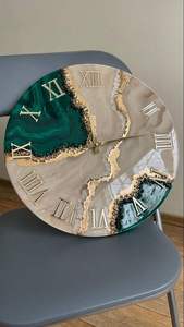 Horloge à quartz en résine faite à la main avec affichage d'aiguille pour la décoration de bureau à domicile de l'exportateur indien avec emballage personnalisé - Product Image 4