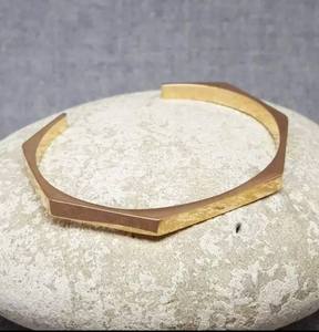 Brazalete de Concha de Cauri Chapado en Oro para Mujer, Ajustable, Estilo Boho Playero, Joyería Hecha a Mano, Venta al por Mayor - Product Image 6